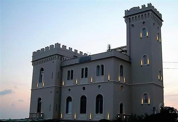 Hotel Castello Miramare Genoa Bagian luar foto