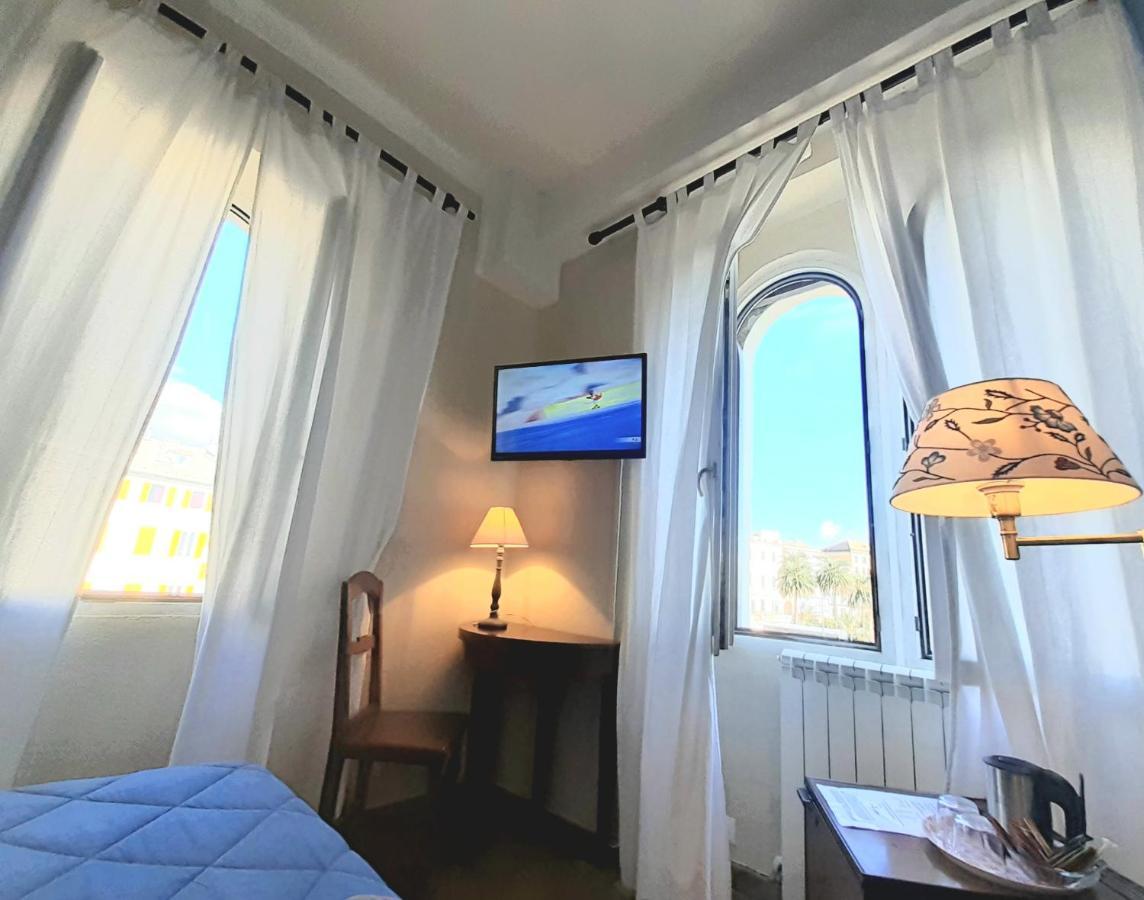 Hotel Castello Miramare Genoa Bagian luar foto
