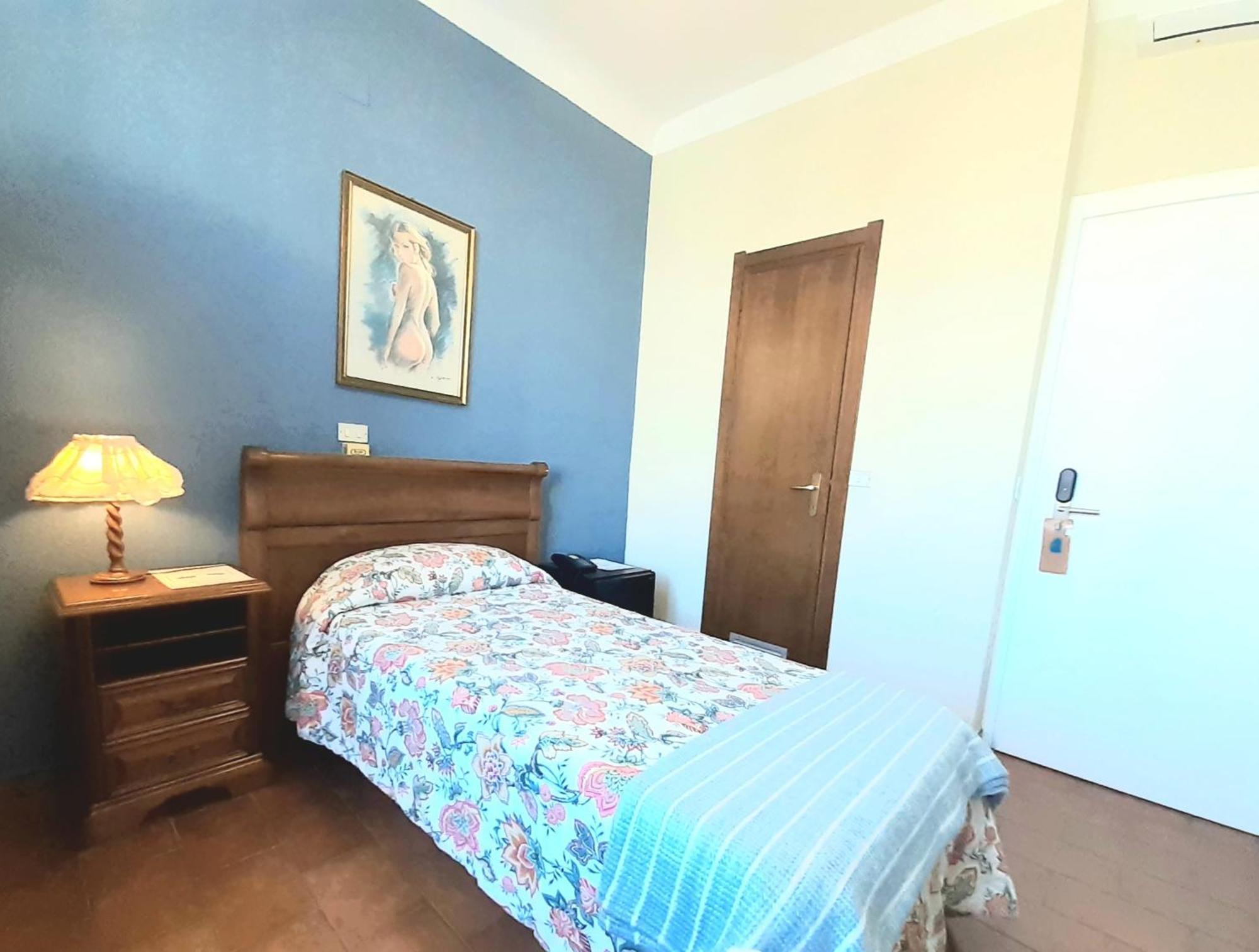 Hotel Castello Miramare Genoa Bagian luar foto